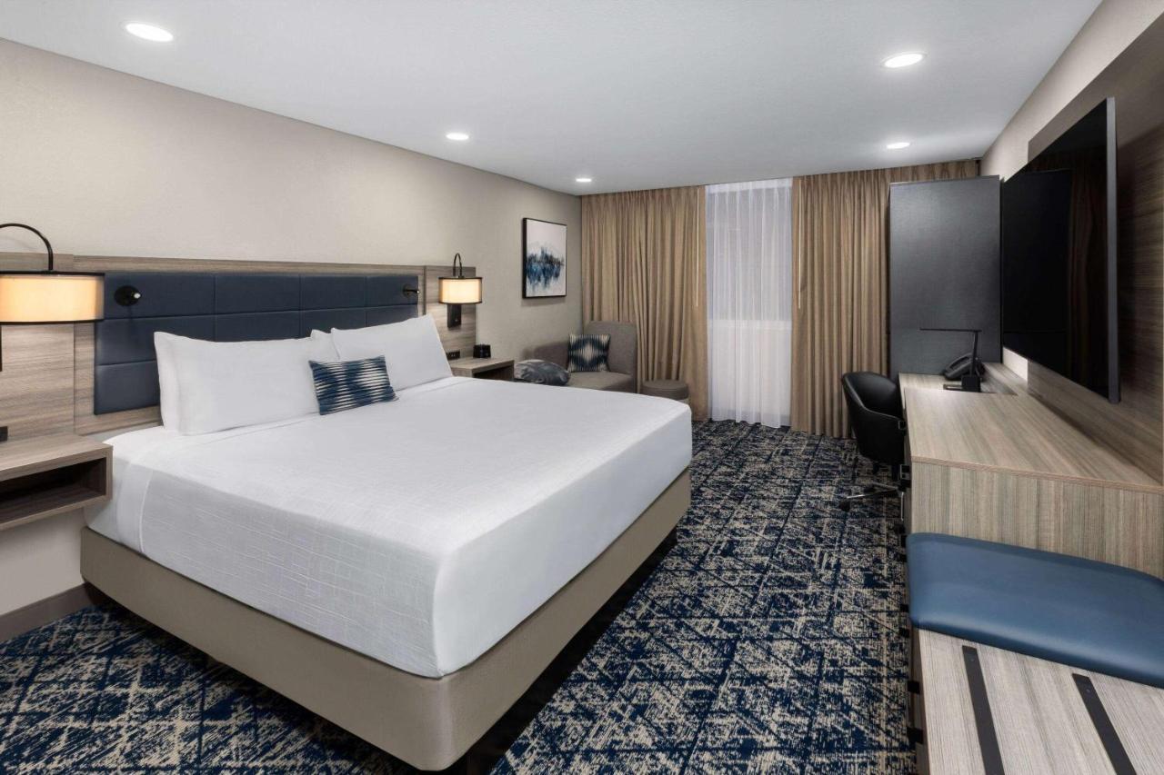 Wyndham Dfw Airport Hotel Irving Buitenkant foto