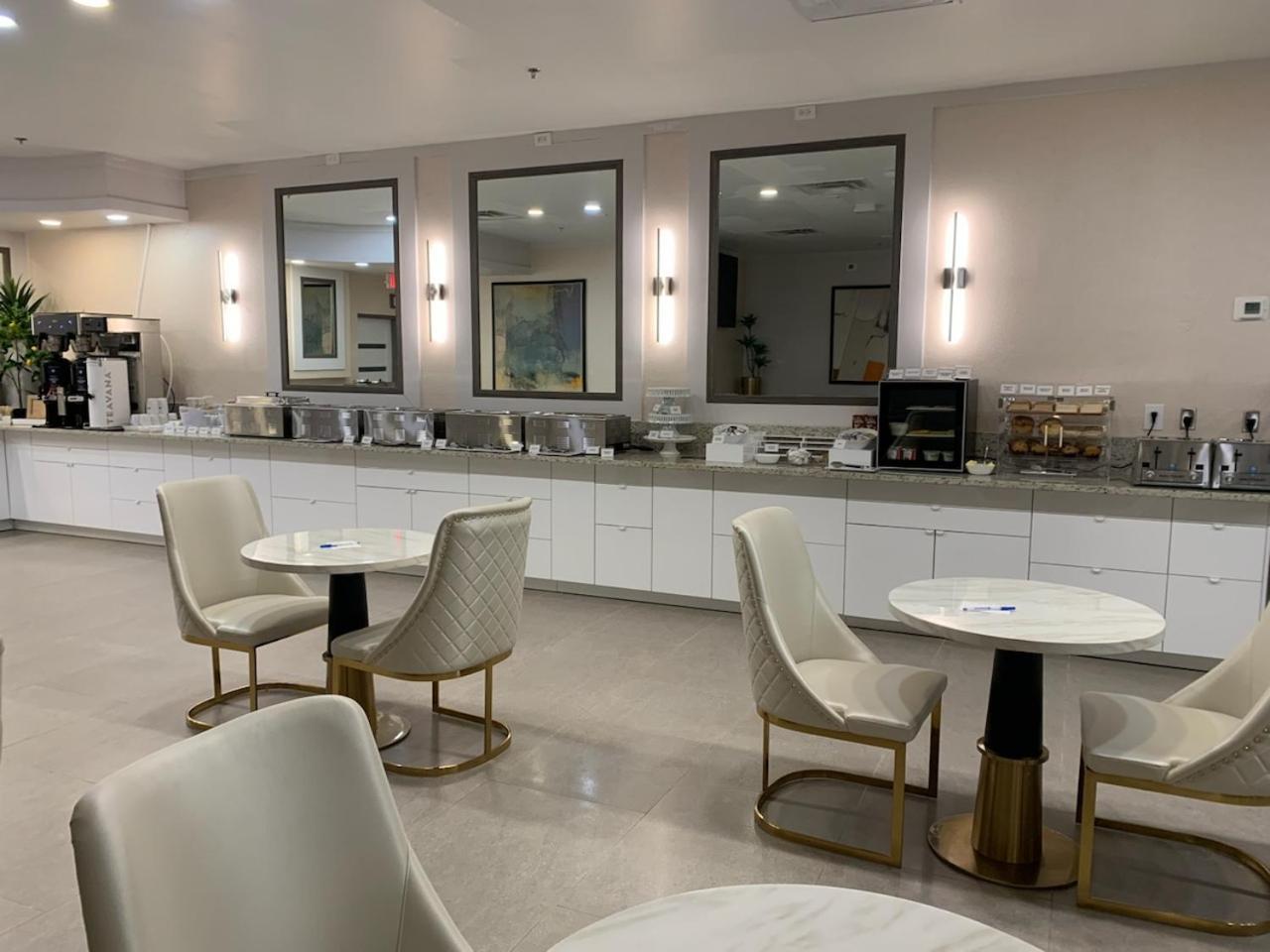 Wyndham Dfw Airport Hotel Irving Buitenkant foto